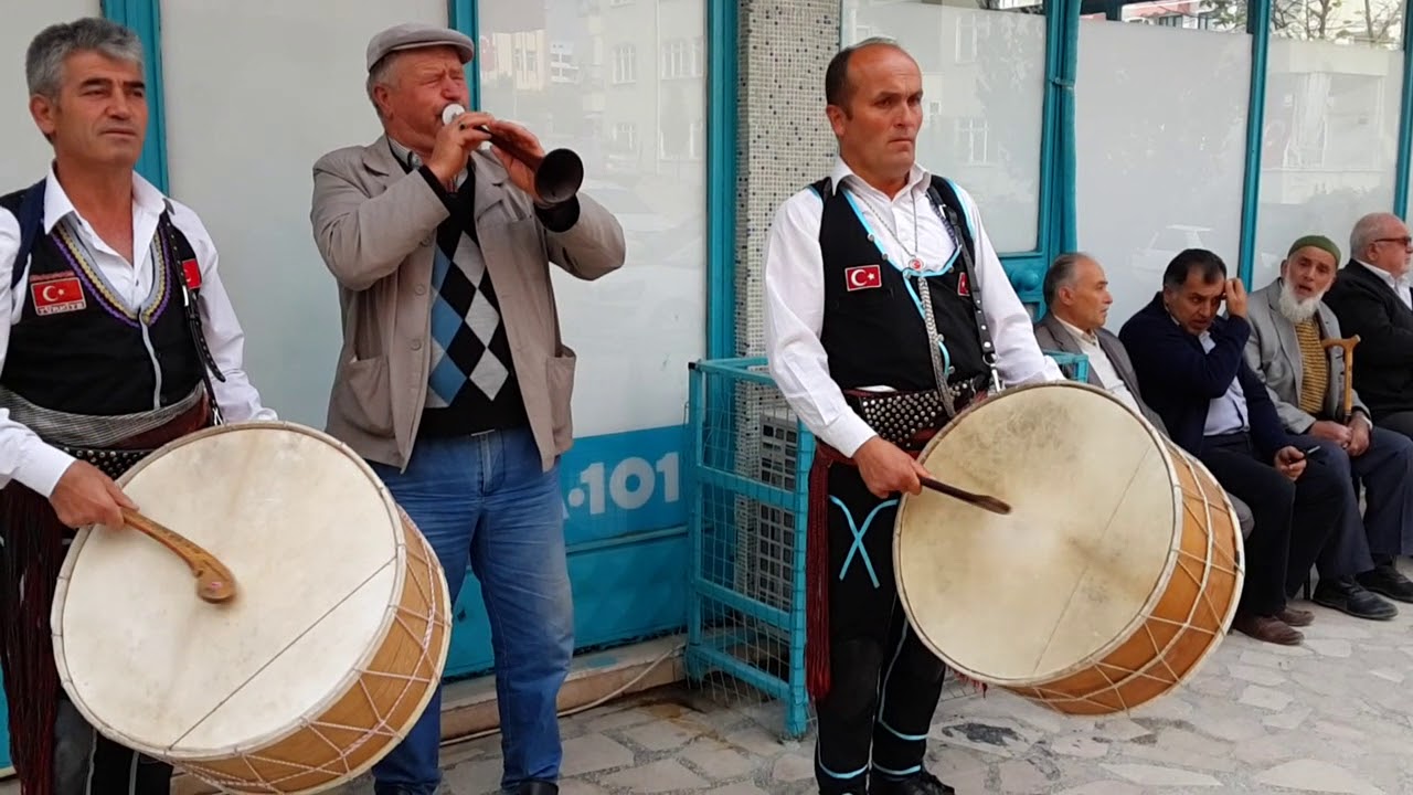 Nişan ve Söz Merasimlerine Özel Davul Zurna Ekibiyle Etkinliğinizi Taçlandırın